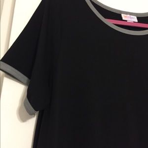 LulaRoe Carly M-like new